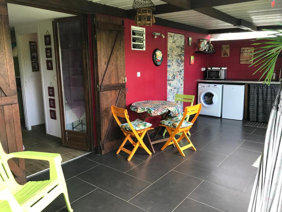 Un Bungalow Au Paradis 圣皮埃尔 外观 照片
